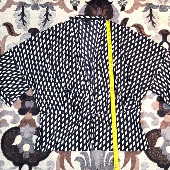 Banana Republic Moroccan Plus Size Cardigan B&W Print Women’s Sz L Kimono - Picture 8 of 11